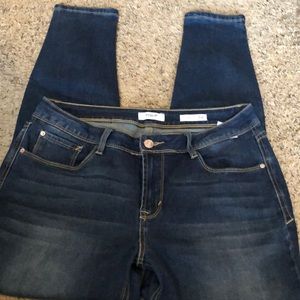 Kenzie effortless ankle skinny jeans